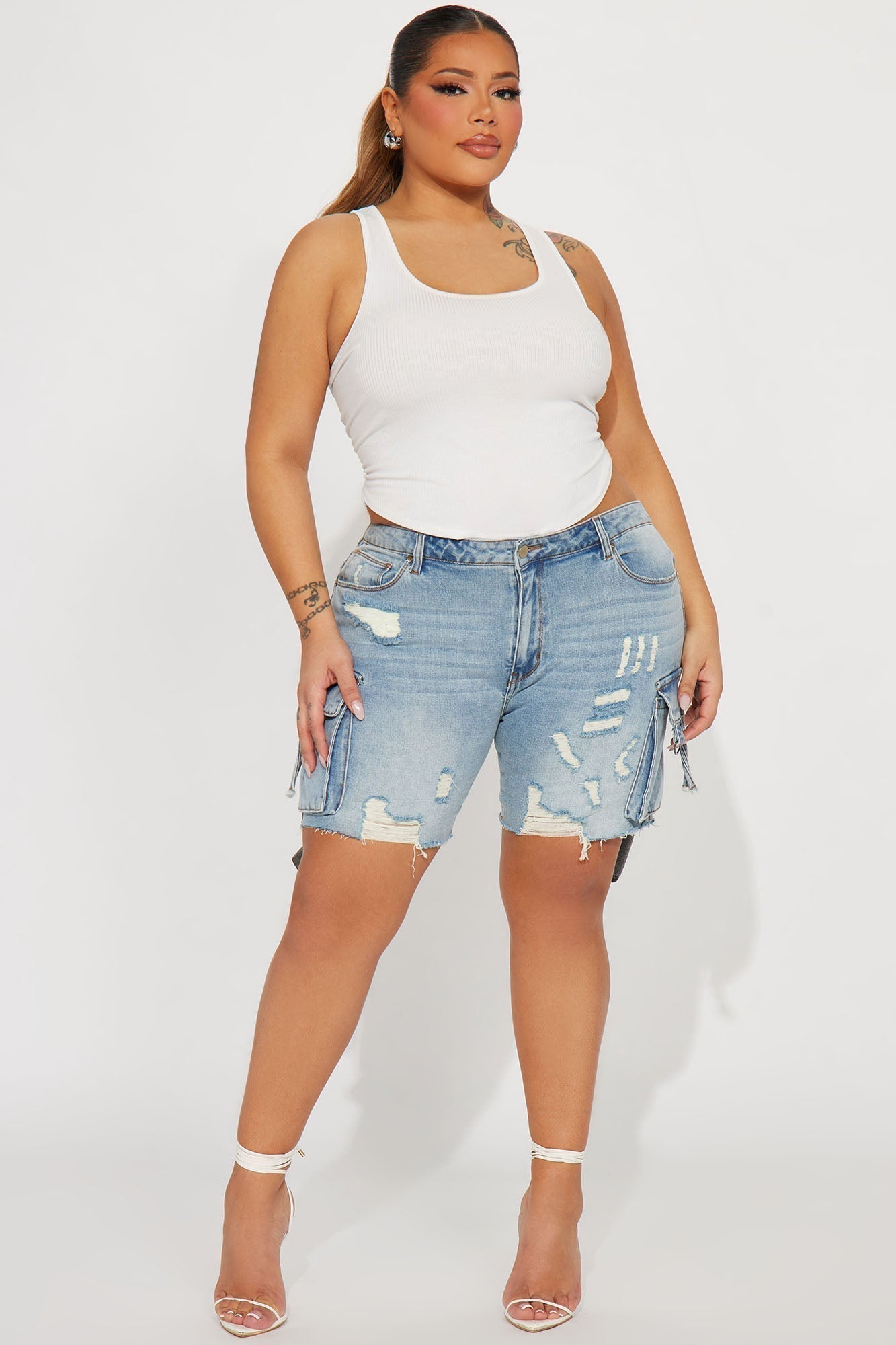 Find A Way Stretch Cargo Denim Shorts - Light Wash