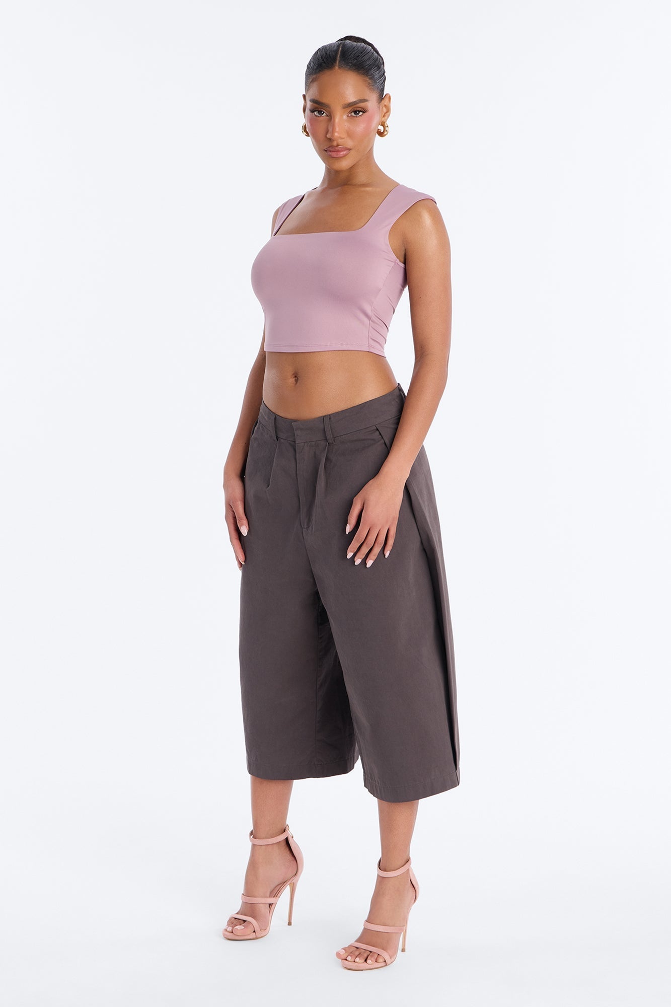 Blakely Pleated Low Rise Bermuda Short 16″ - Charcoal