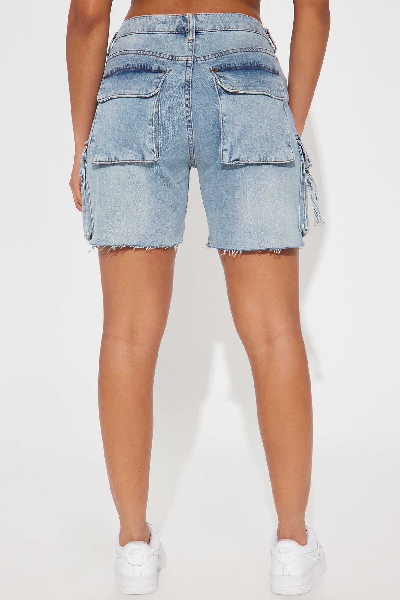Find A Way Stretch Cargo Denim Shorts - Light Wash
