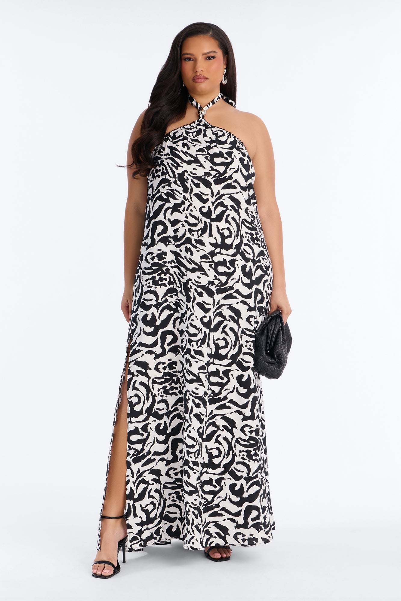 Gracelyn Halter Backless Maxi Dress - Black/White
