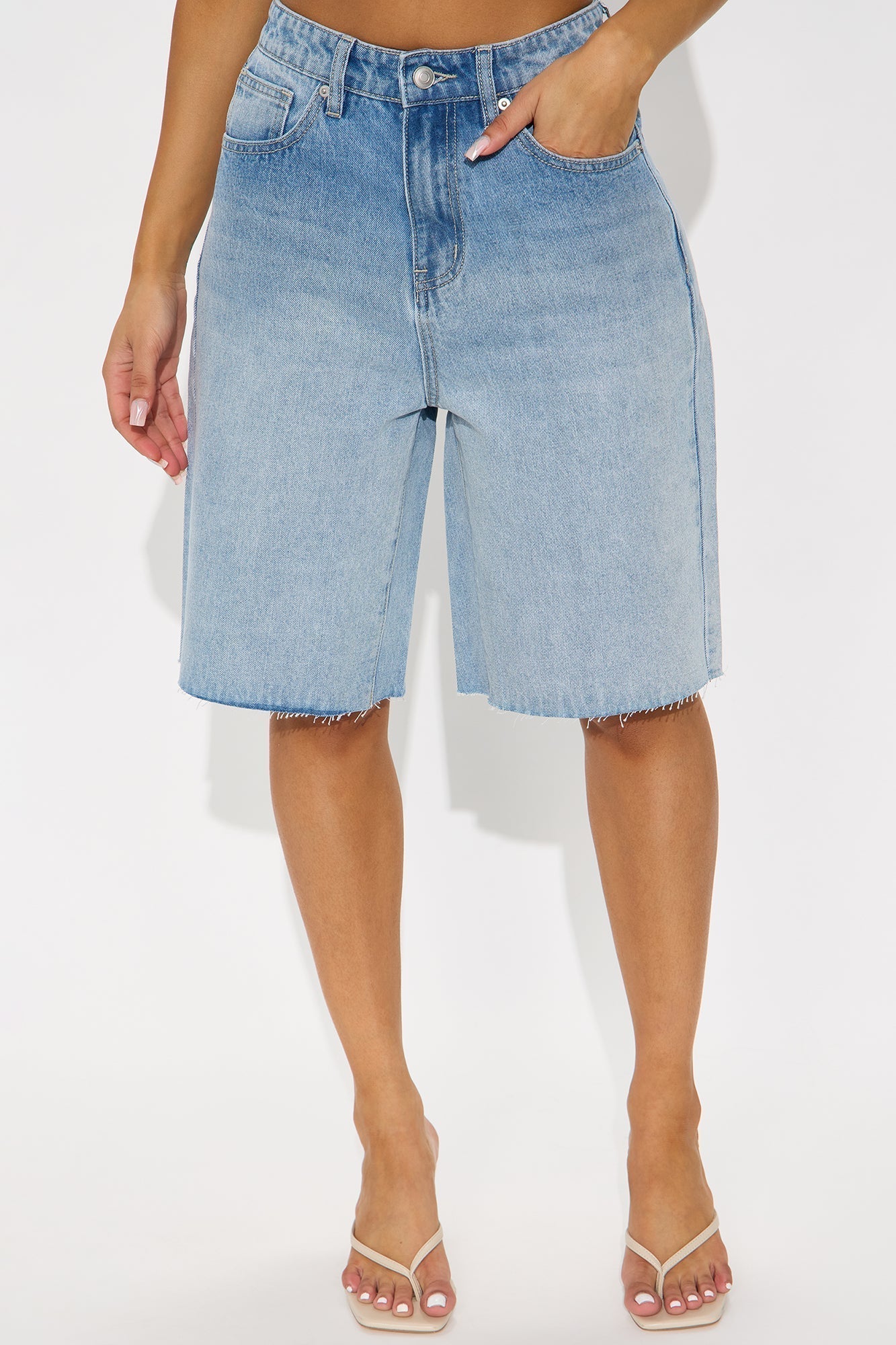 Coastal Classic Bermuda Denim Shorts - Light Wash