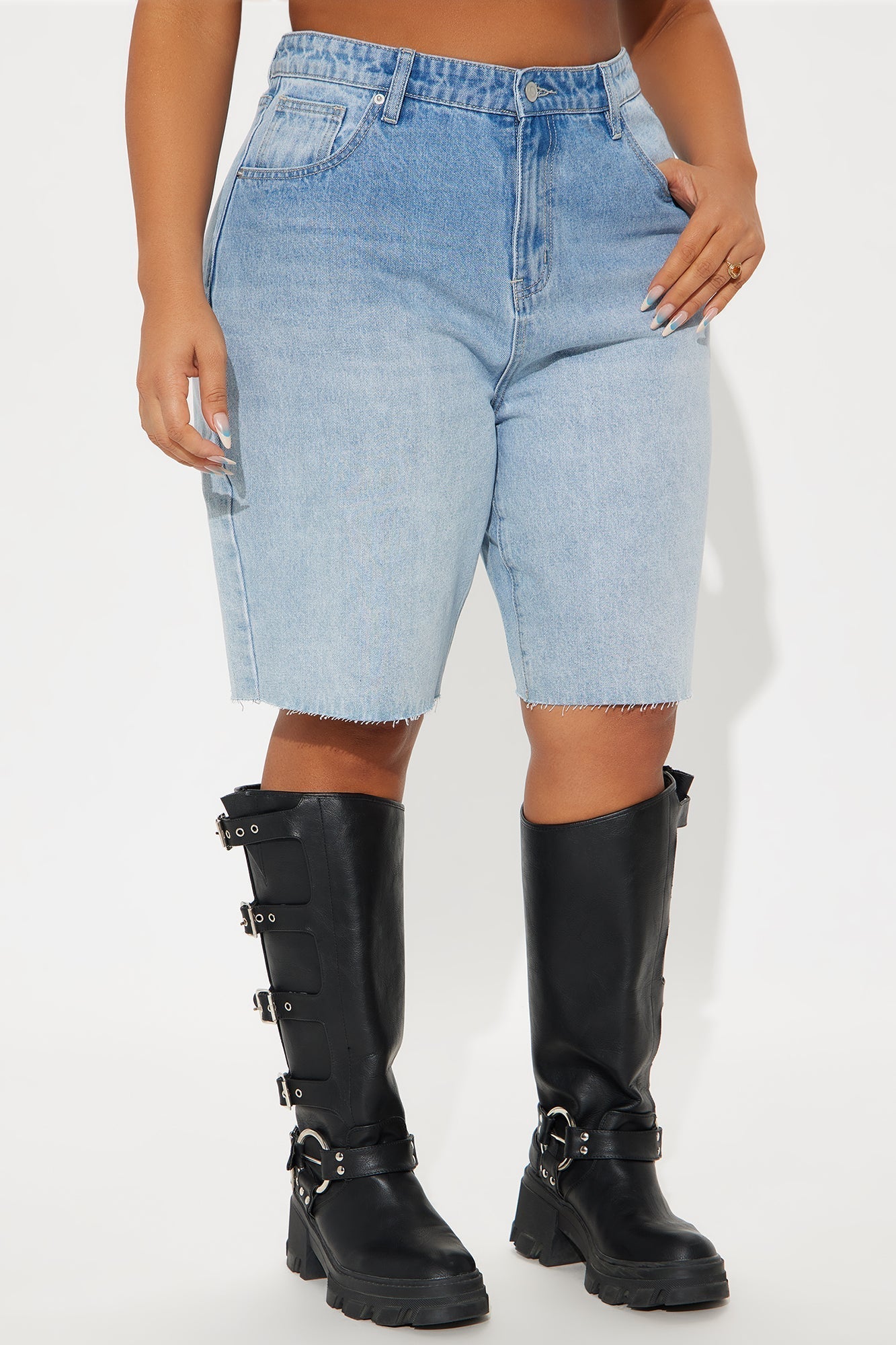 Coastal Classic Bermuda Denim Shorts - Light Wash