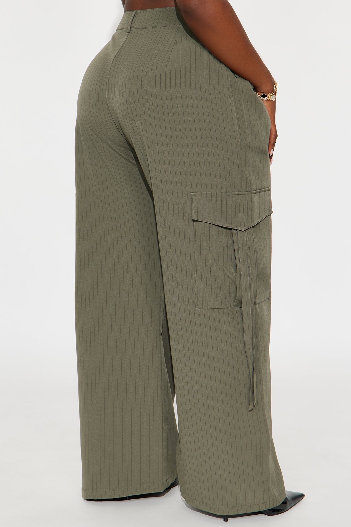 Atiya Pinstripe Wide Leg Cargo Pant 32″ - Olive