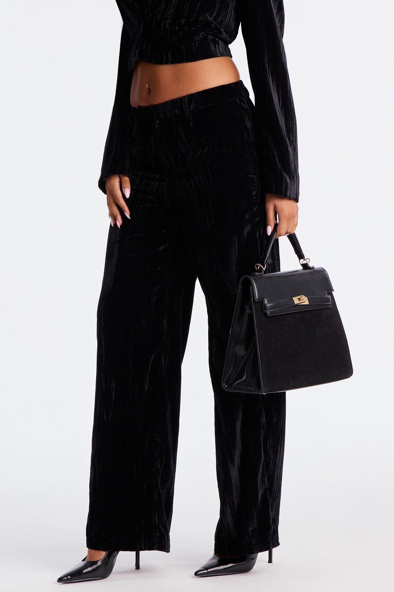 Keep You Wondering Velvet Wide Leg Pant 32 - Black