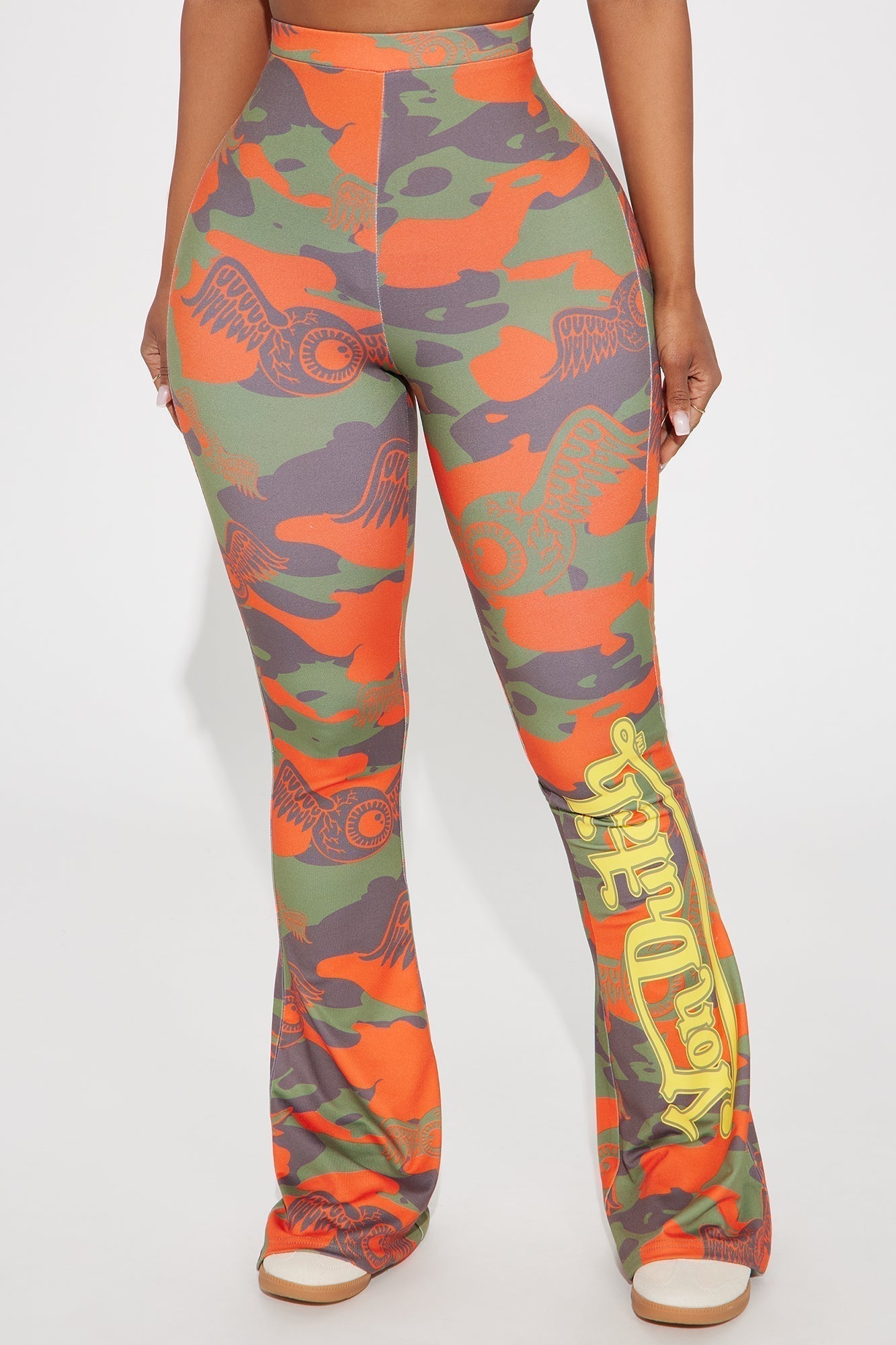 Von Dutch Embroidered Camo Flare Pant - Olive/combo