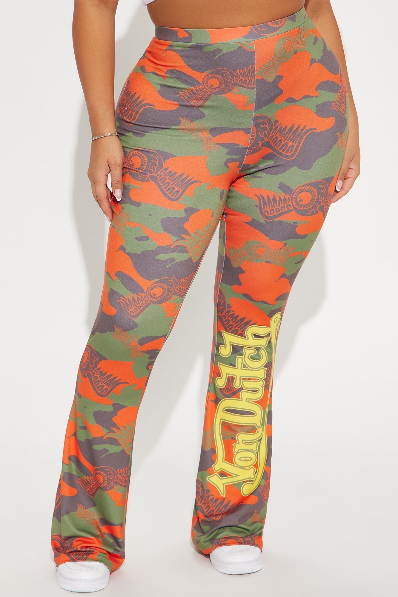 Von Dutch Embroidered Camo Flare Pant - Olive/combo